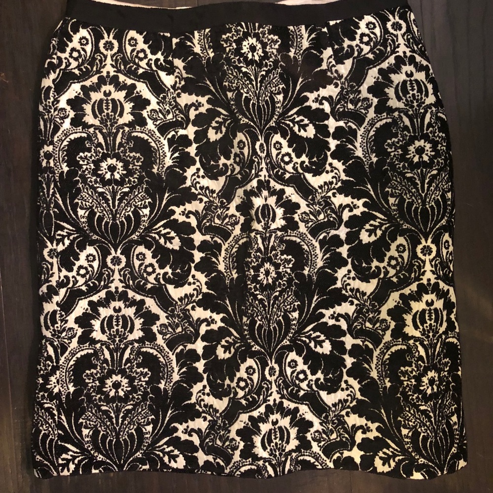 Black and white Karen Kane skirt